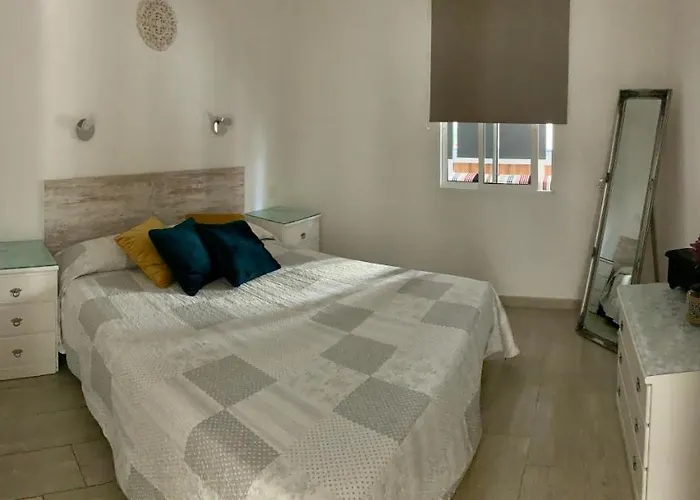 Sunset Avenida Apartment *